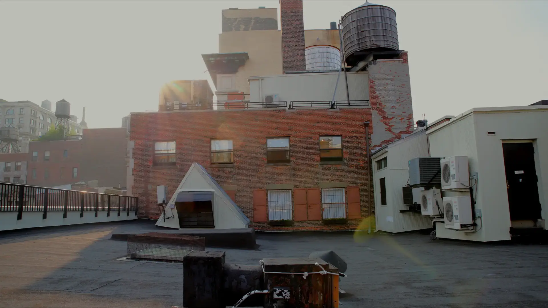 V1-0016_rerenderinagesrooftop00000000